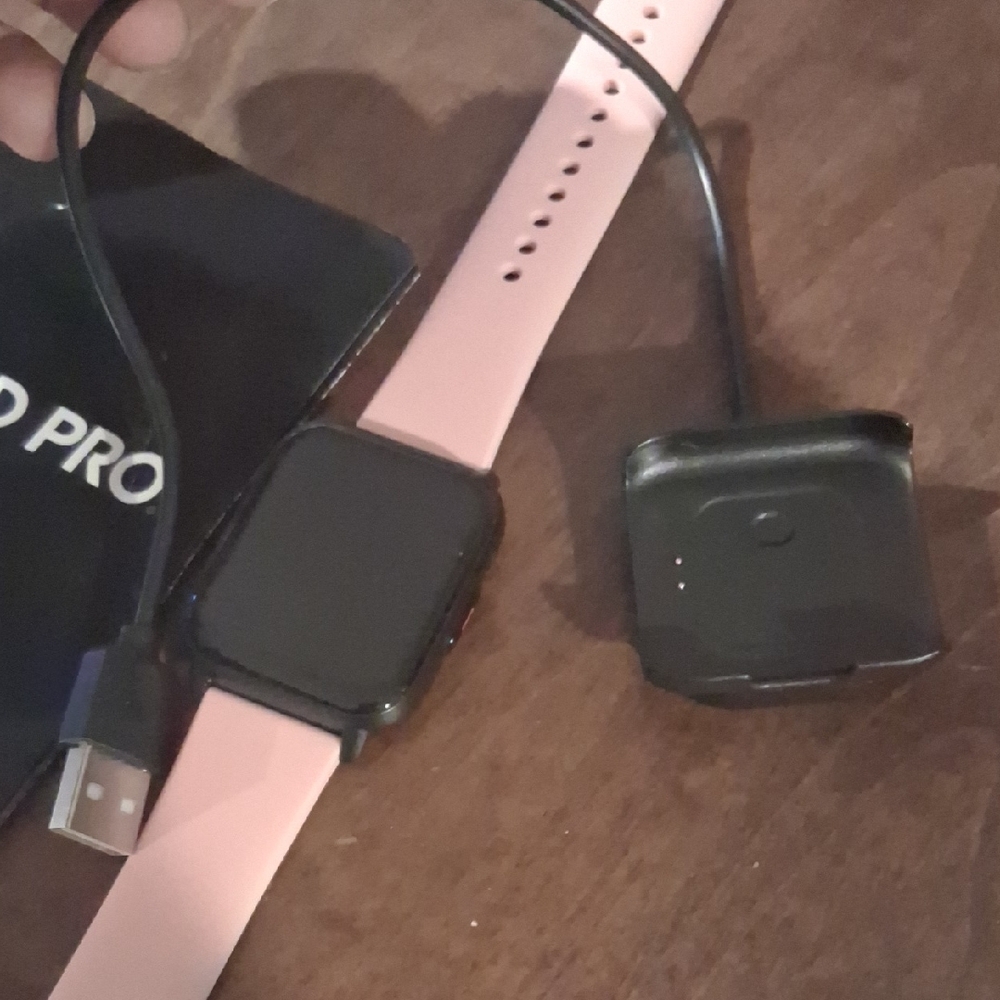 GARD PRO Pink Smartwatch with Black Charging Dock - Picture 4 of 4